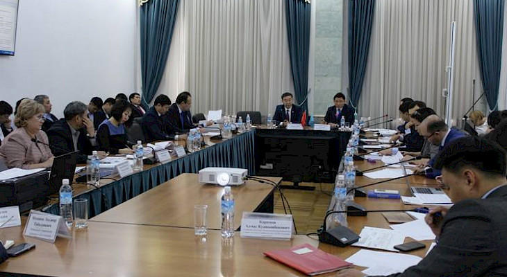 Kyrgyzstan, Kazakhstan begin talks on duty-free delivery of oil & oil products