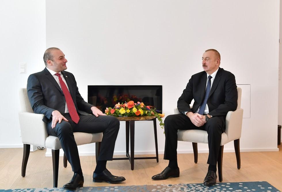 President Ilham Aliyev meets Georgian PM in Davos [UPDATE]