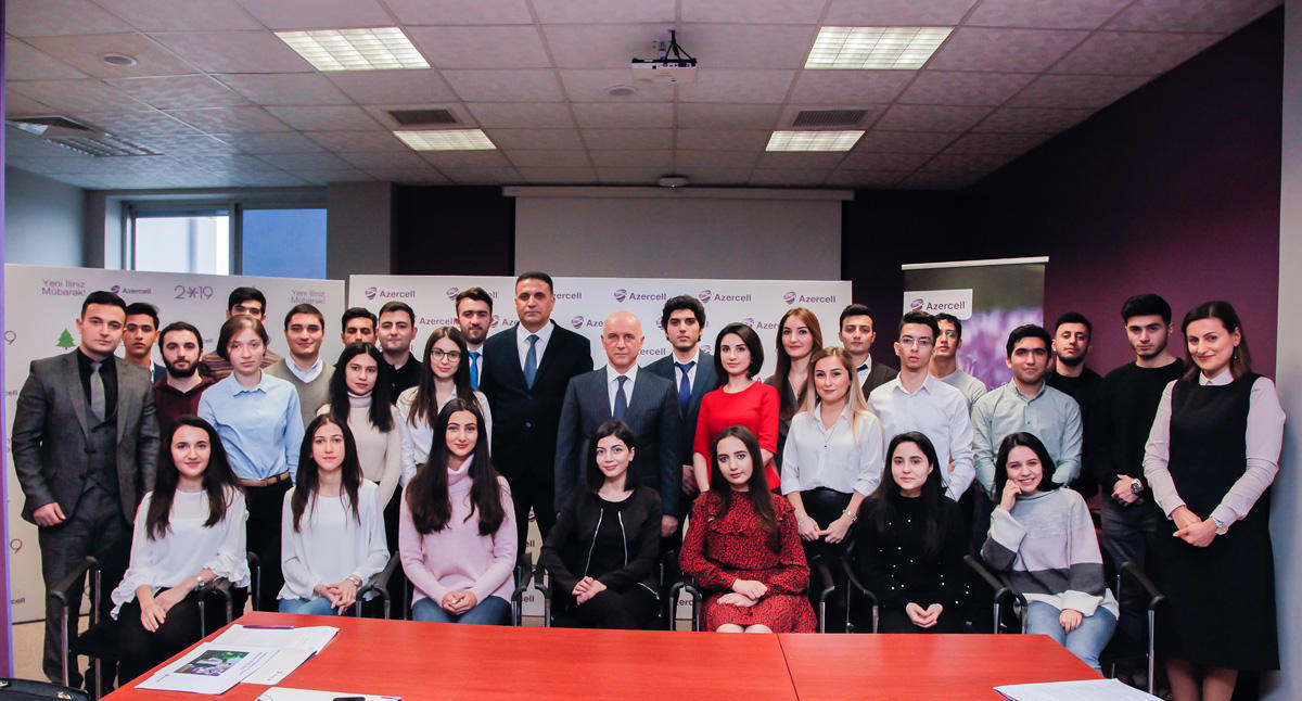 Azercell awards another 25 students this year [PHOTO]