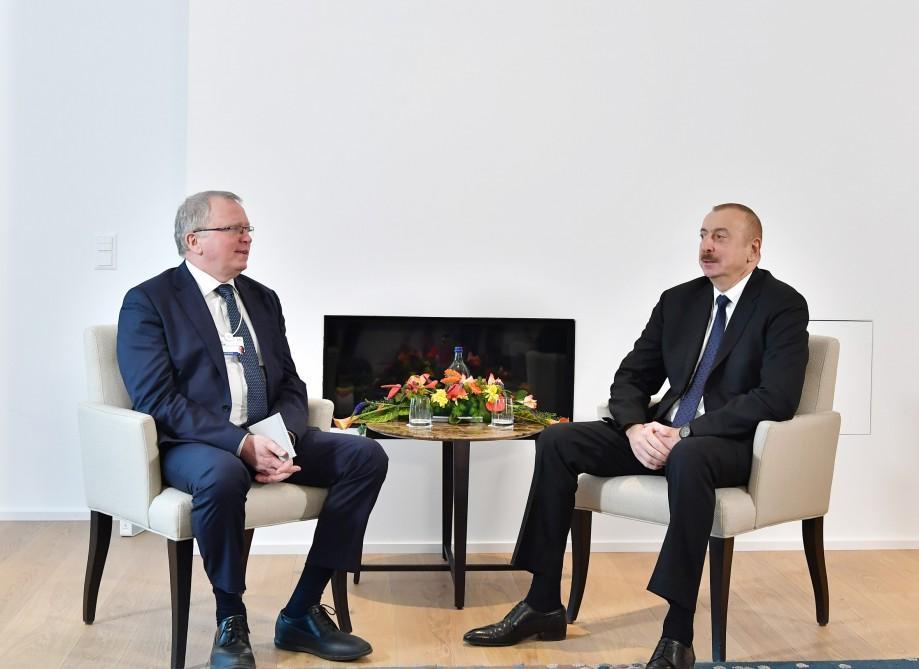 President Aliyev meets Equinor CEO in Davos [PHOTO]