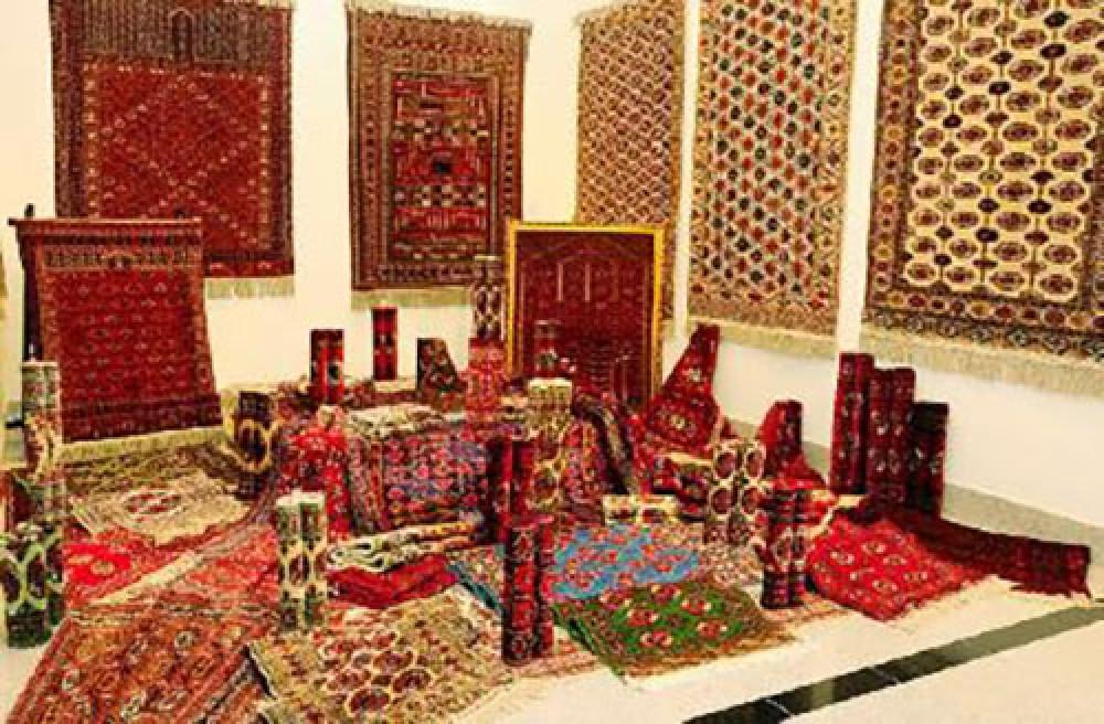Azerbaijani carpets showcased in Dubai