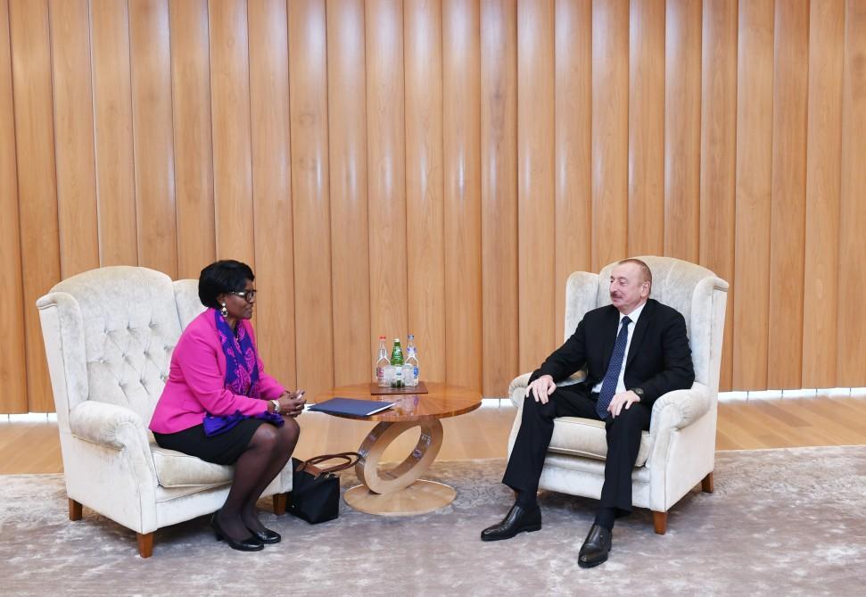 President Ilham Aliyev meets World Bank Regional Director for S.Caucasus [UPDATE]