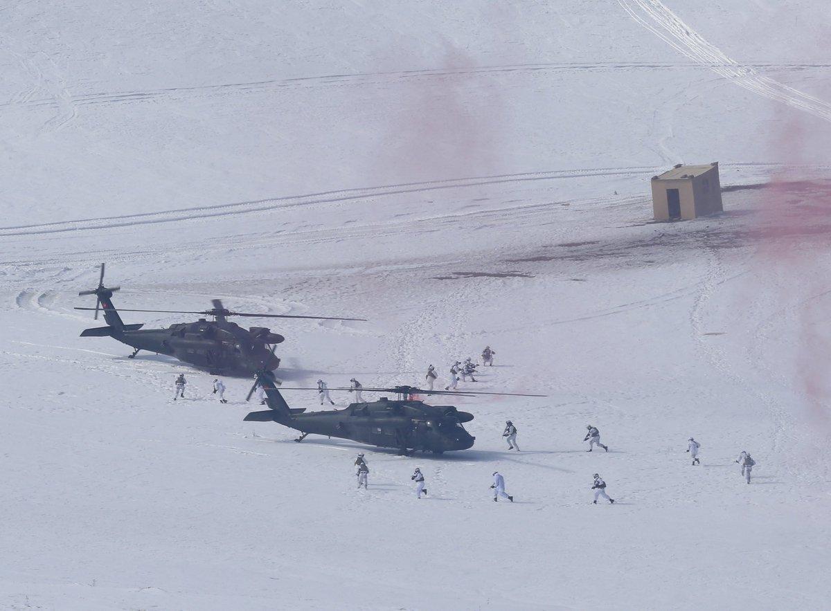 Turkey holding big military exercises on border with Armenia [PHOTO]