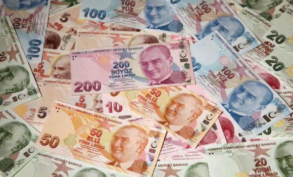Turkish citizens spent over 2B liras on Valentine's Day