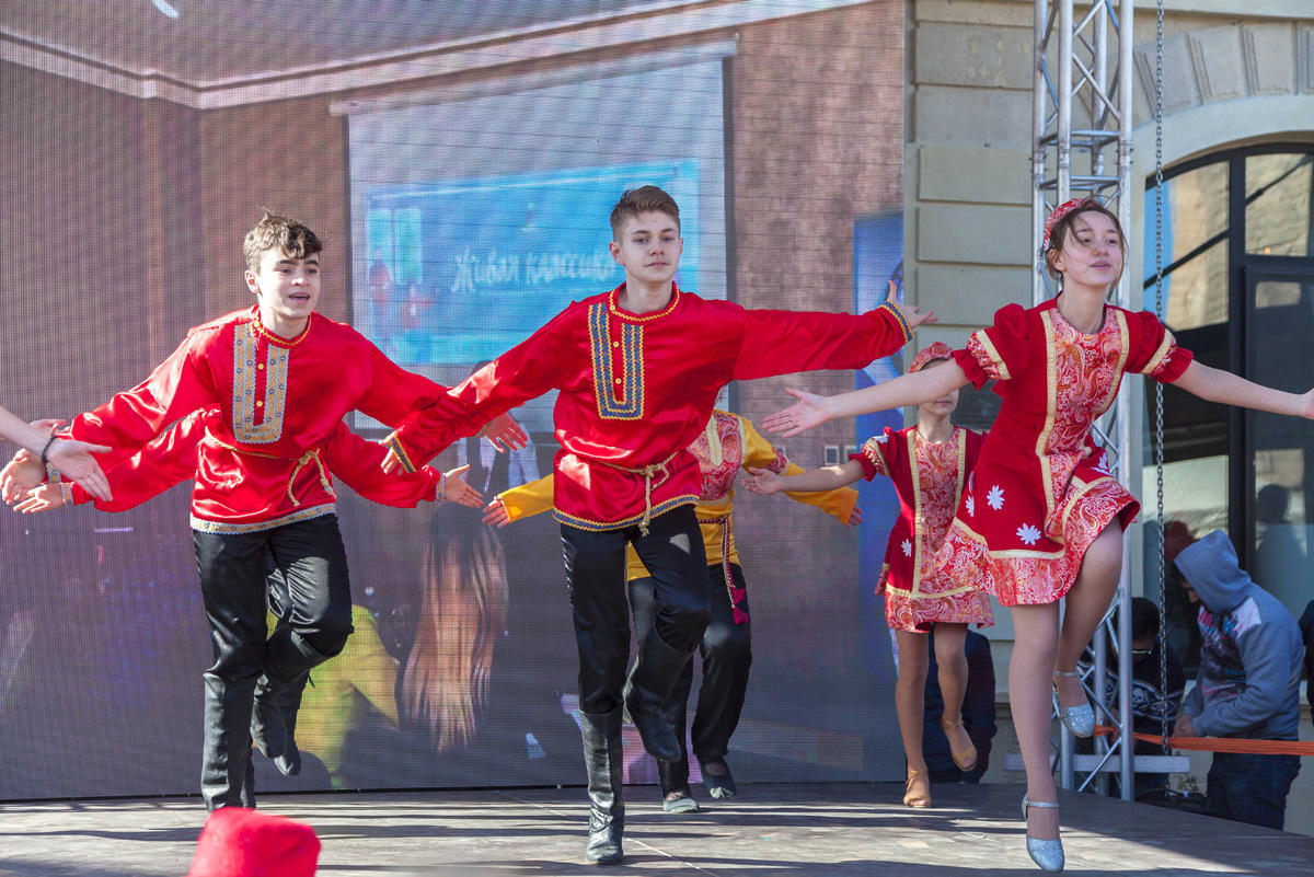 Baku celebrates Slavic folk festival [UPDATE]