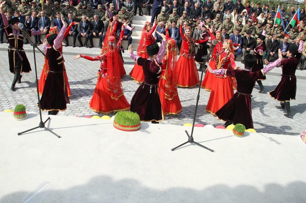 Jojug Marjanli  celebrates spring arrival [PHOTO]