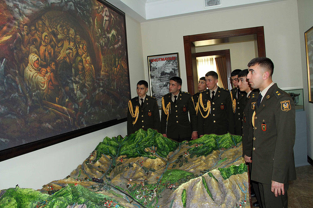 Azerbaijan army holds events on 101st anniversary of genocide of Azerbaijanis [PHOTO] - Gallery Image