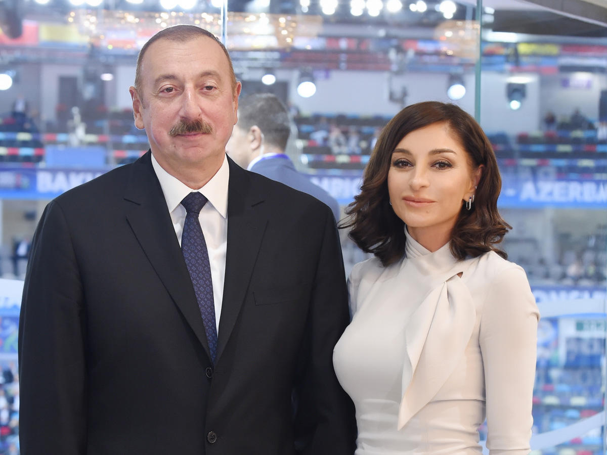 President Ilham Aliyev, First Lady Mehriban Aliyeva congratulate Azerbaijani people on birth of 10 millionth citizen