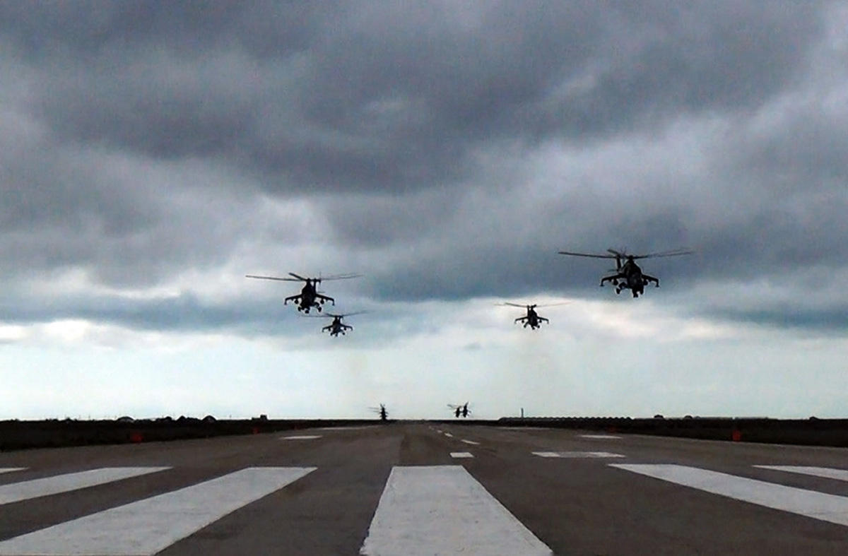 Azerbaijan's Air Force helicopter units hold flight-tactical training [PHOTO/VIDEO]