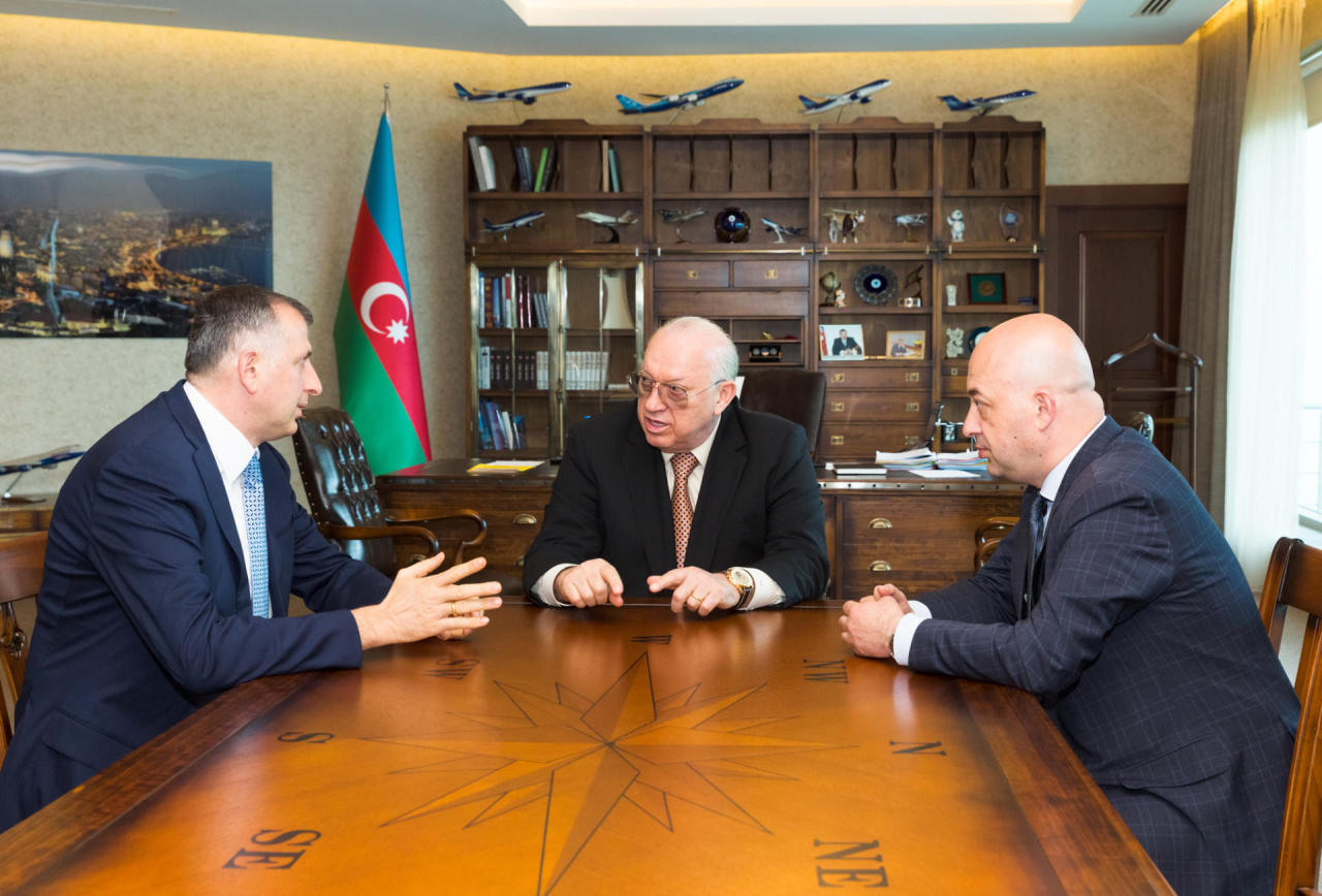 AZAL president meets mayor of Batumi [PHOTO]
