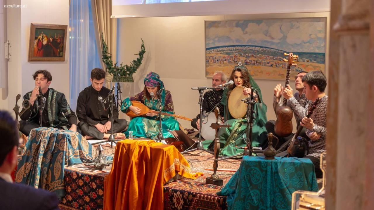 Nasimi’s ghazals sound in Vienna [PHOTO]