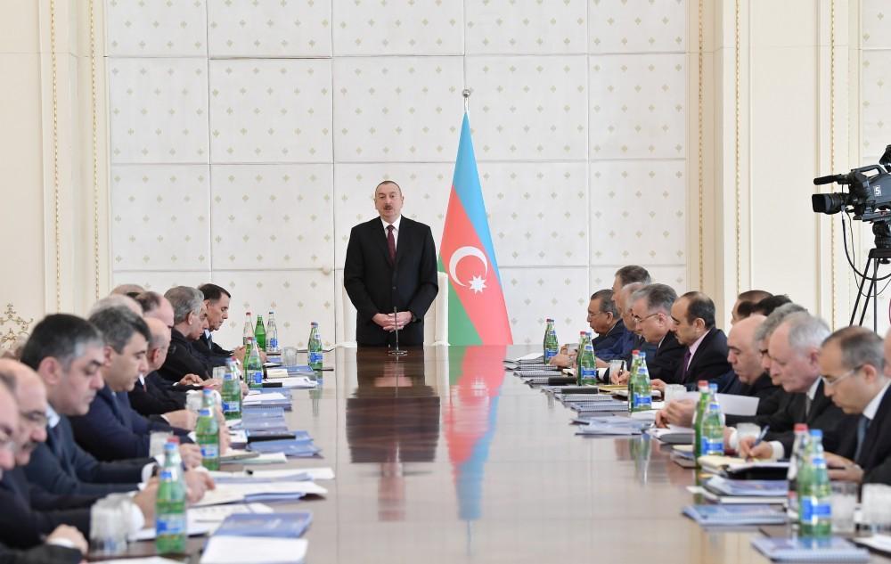 President Ilham Aliyev chairs Cabinet meeting on results of 1Q2019 & future tasks [PHOTO]