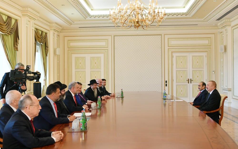 President Ilham Aliyev receives delegation led by president of Euro-Asian Jewish Congress [UPDATE]