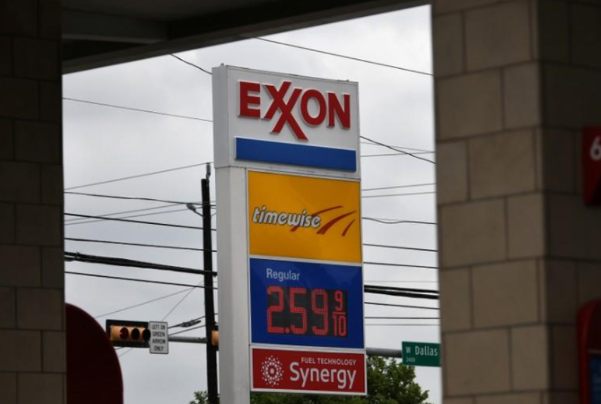 Two Exxon shareholders to withhold support for directors over climate change response
