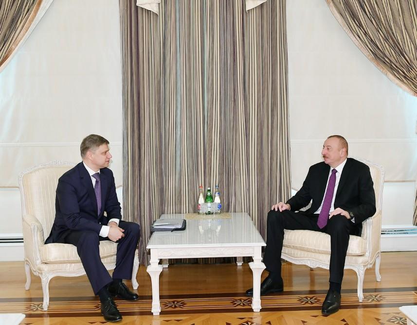 President Ilham Aliyev receives head of Russian Railways [UPDATE]