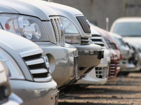 Western European car sales fell 1 percent in April