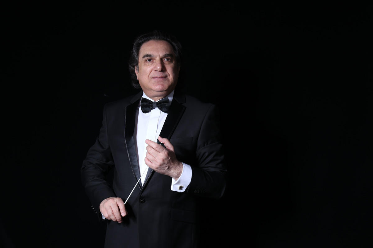 National conductor shines at festival in Romania