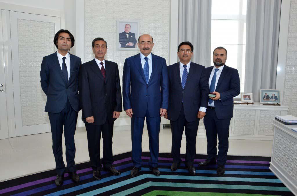Cultural, art workers awarded in Baku [PHOTO]