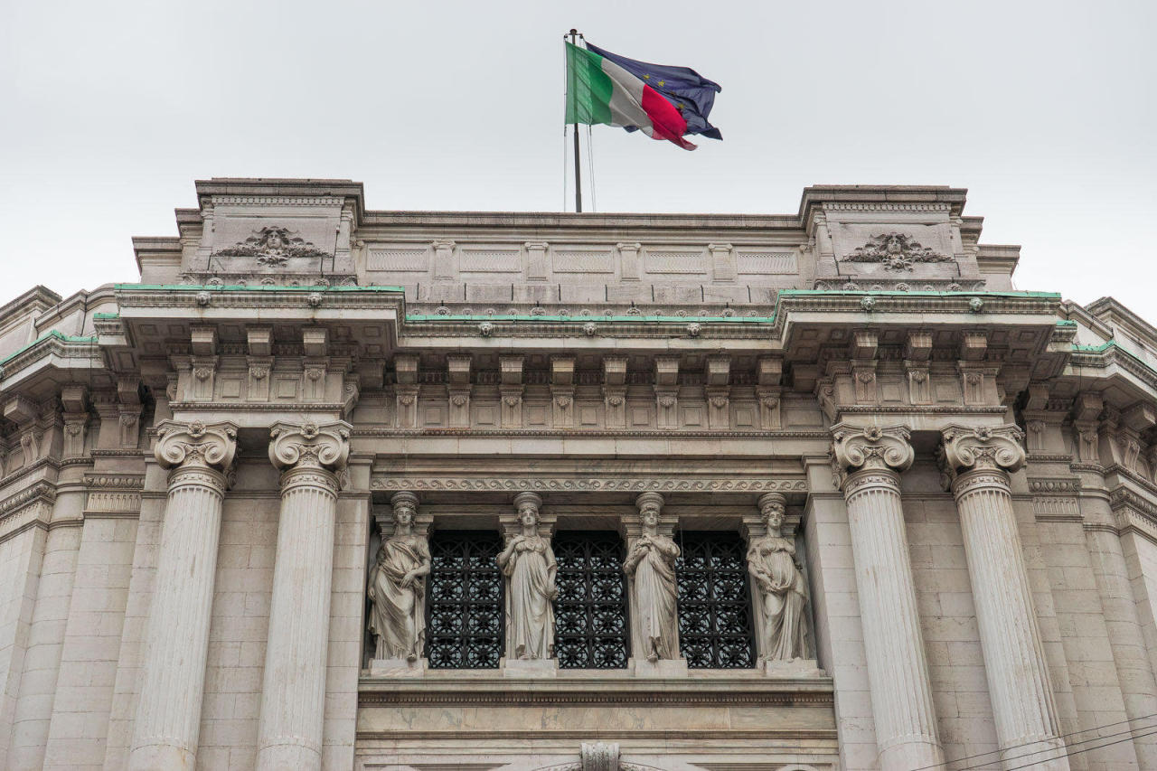 Italy central bank to spurn firms that don't go green