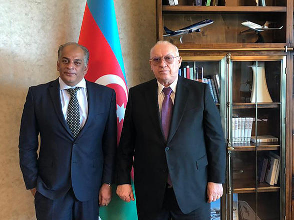 AZAL President, Egyptian Ambassador to Azerbaijan discuss opening of new flights [PHOTO]