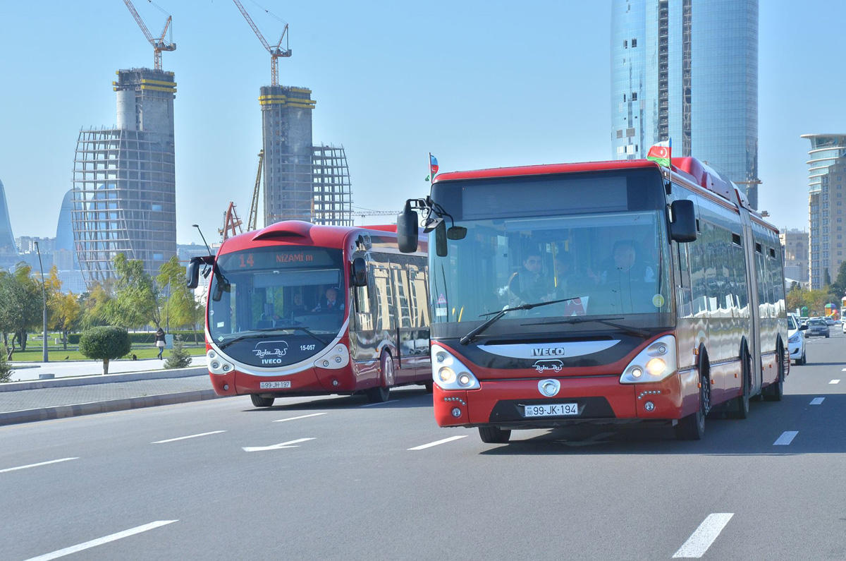 Azerbaijan extends term of weekend public transport restrictions