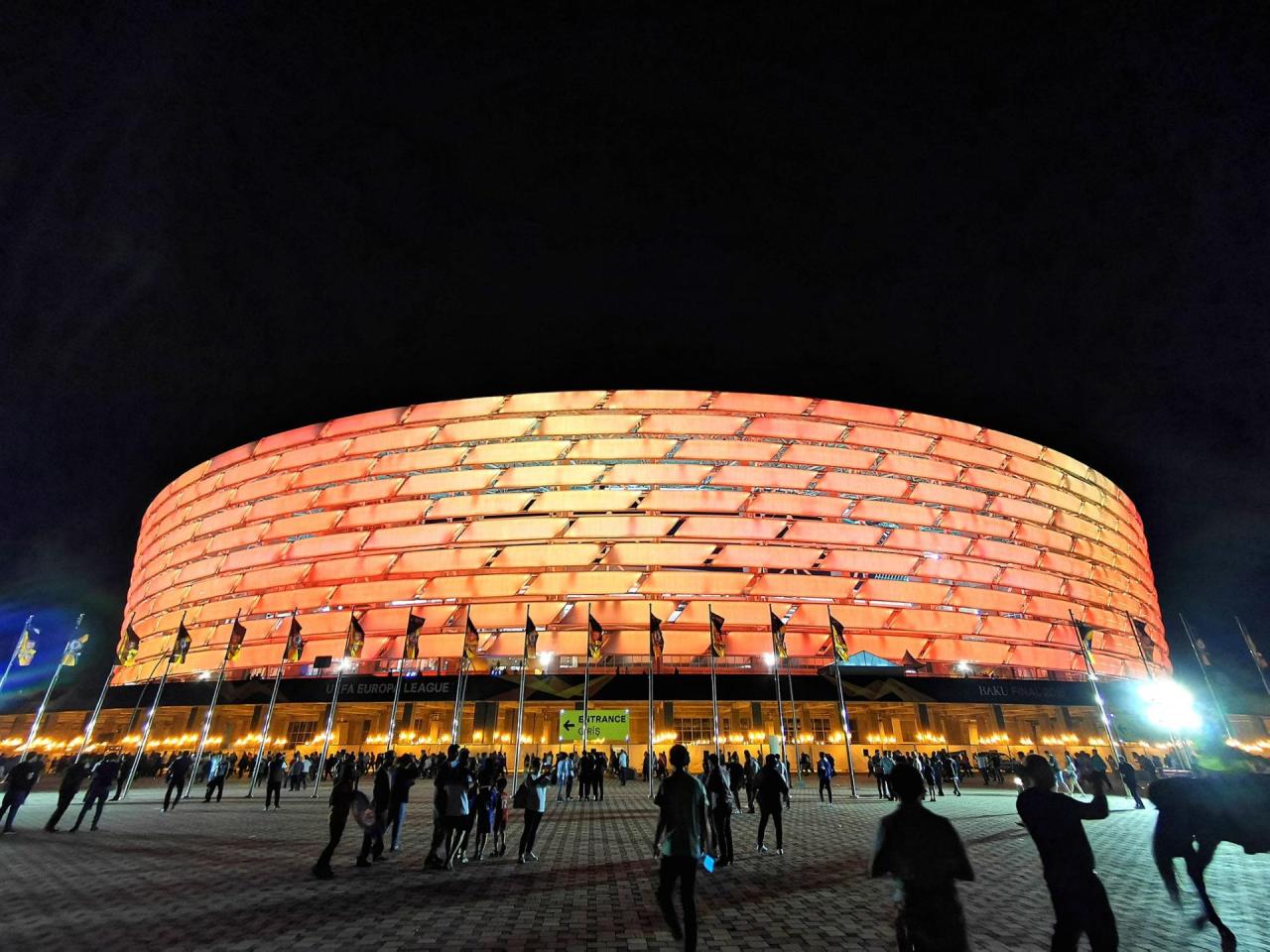 Azercell provides football fans in Baku with ultra-high data speeds [PHOTO]