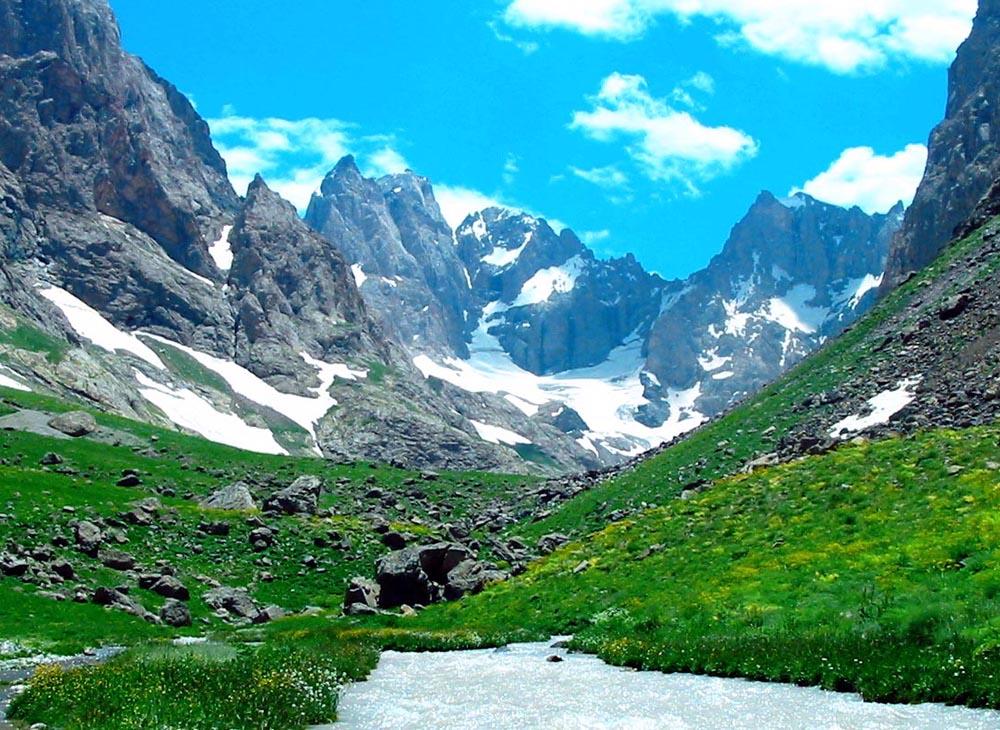 Tajikistan first on tourist flow growth