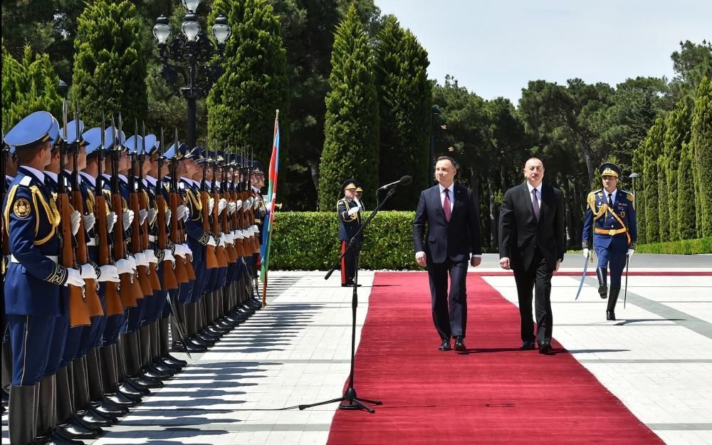 Official welcome ceremony held for Polish president in Baku [PHOTO]