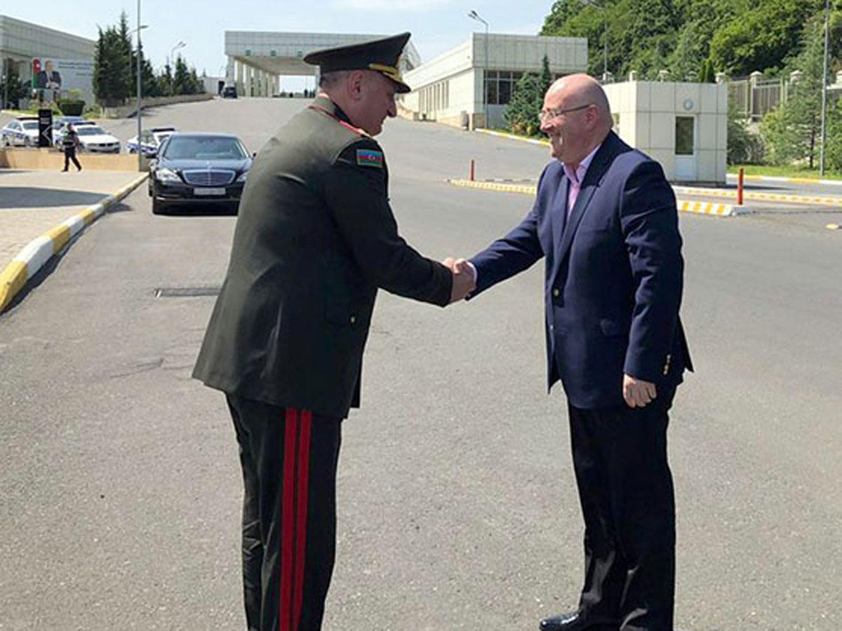 Georgian defense minister arrives in Azerbaijan