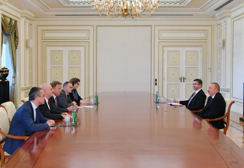 President Ilham Aliyev receives vice-president of German Bundestag [UPDATE]