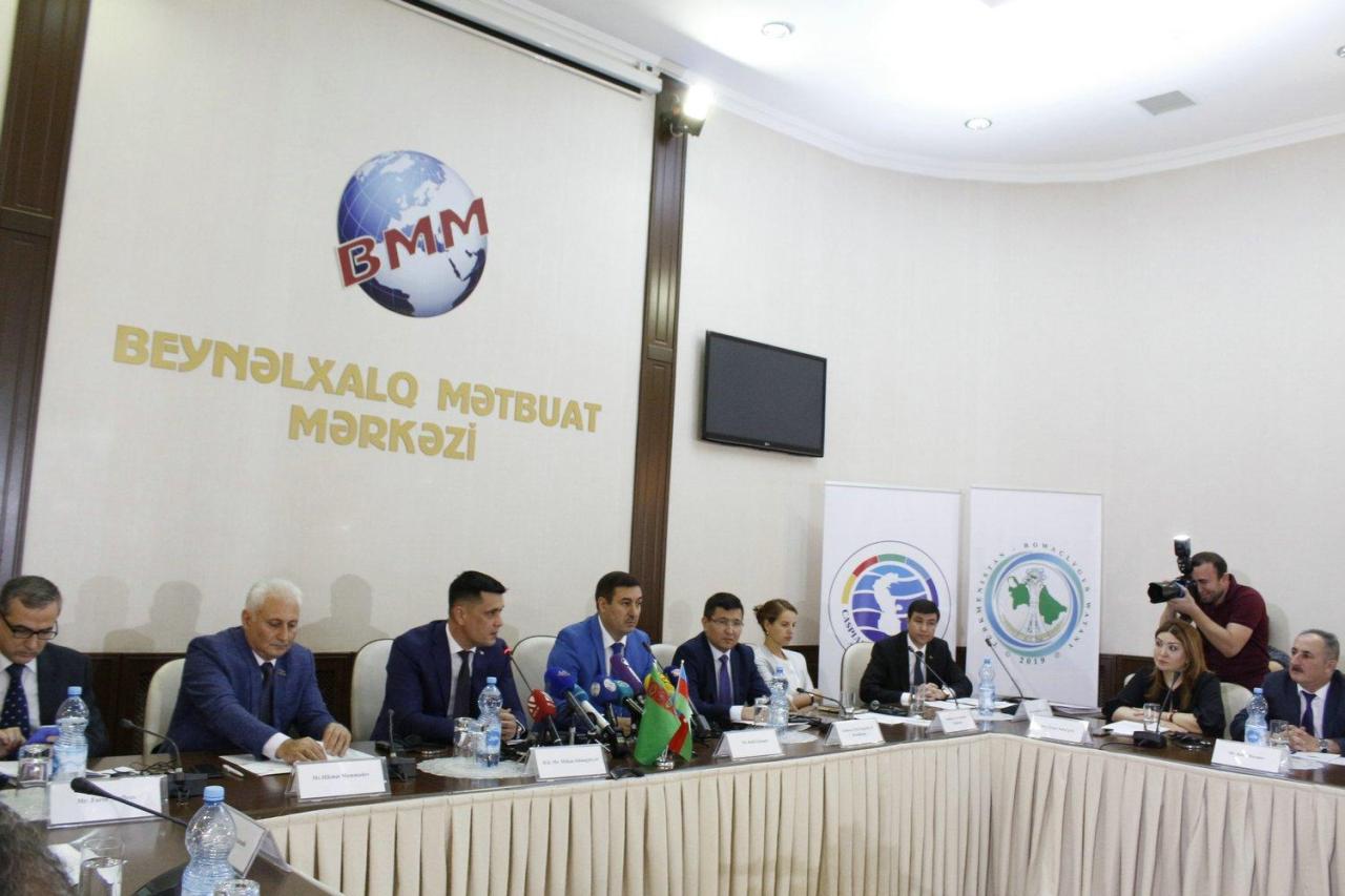 Round table discussions on 1st Caspian Economic Forum held in Baku [PHOTO]