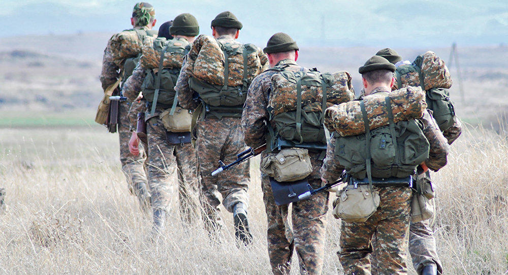 Pashinyan reinstates generals who lost April battles