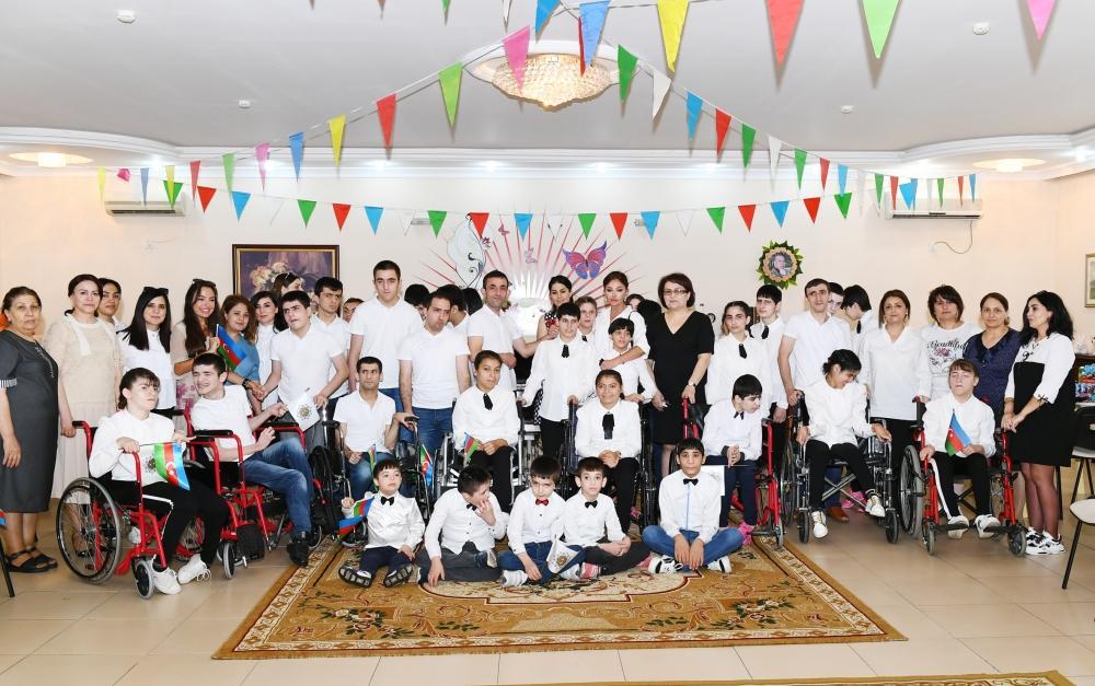 First VP visits social service center for children with physical disabilities [PHOTO]