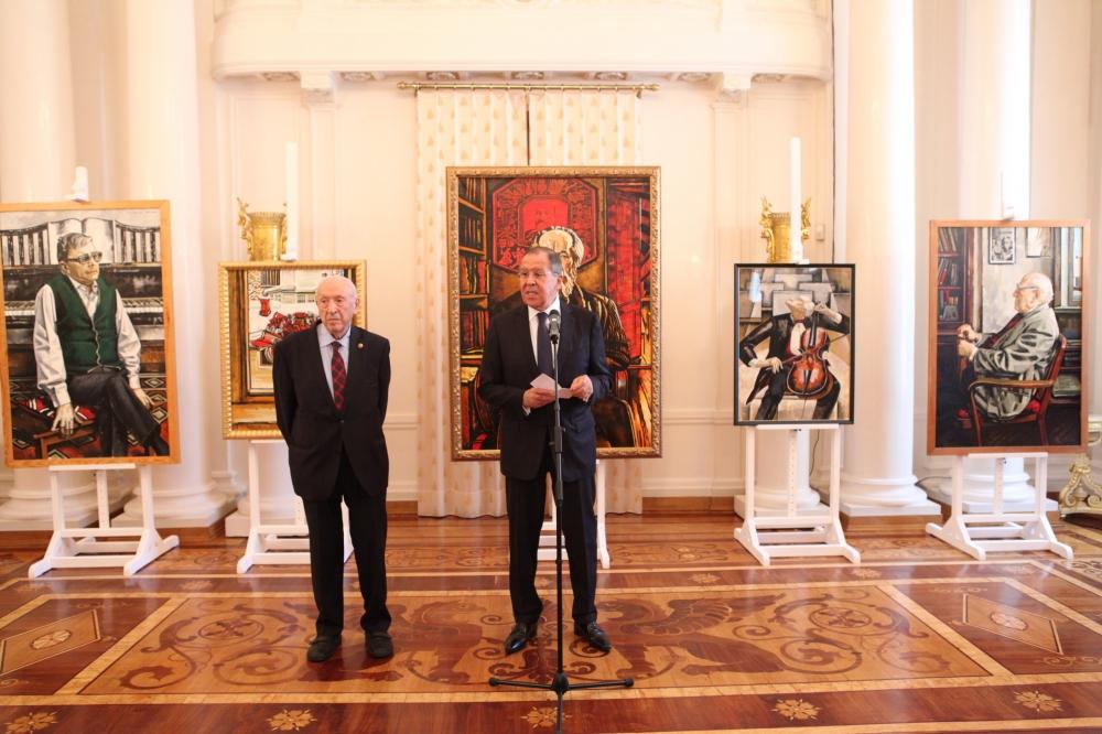 Tahir Salakhov's art works presented in Moscow [PHOTO]