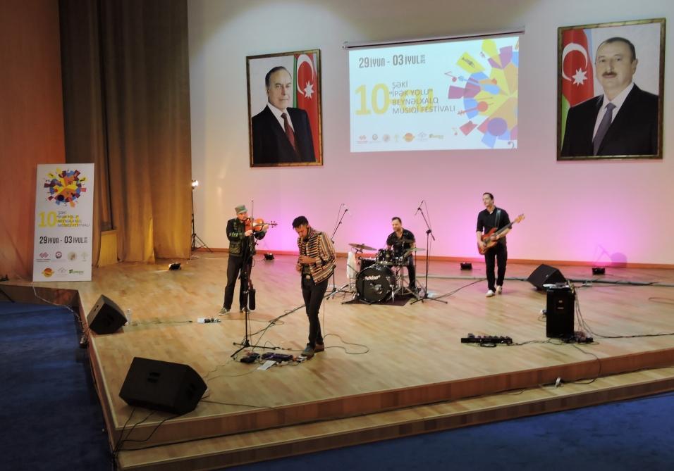 Hungarian folk band performs in Shaki [VIDEO/PHOTO]