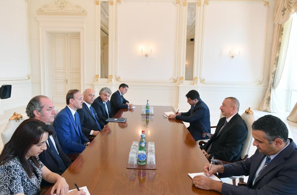 President Ilham Aliyev receives Italian delegation [UPDATE]