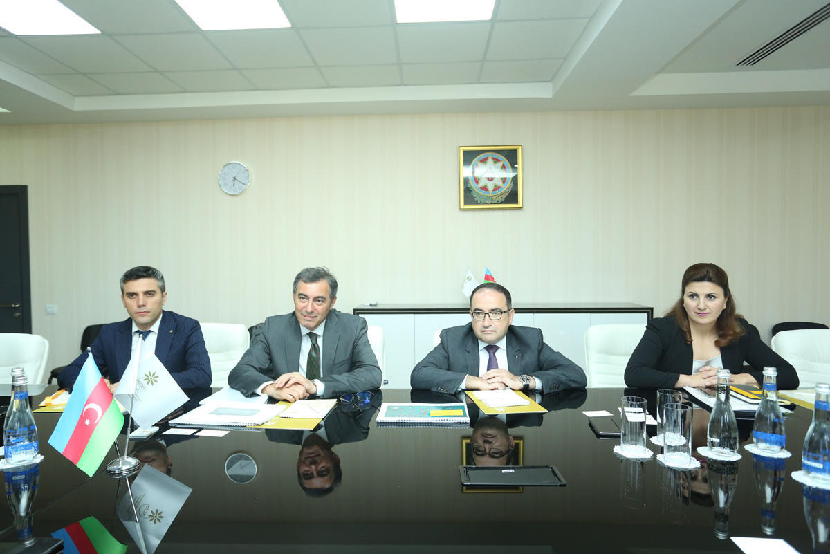 Azerbaijan’s Agency for Development of SMEs to co-op with Ernst & Young Holdings [PHOTO]