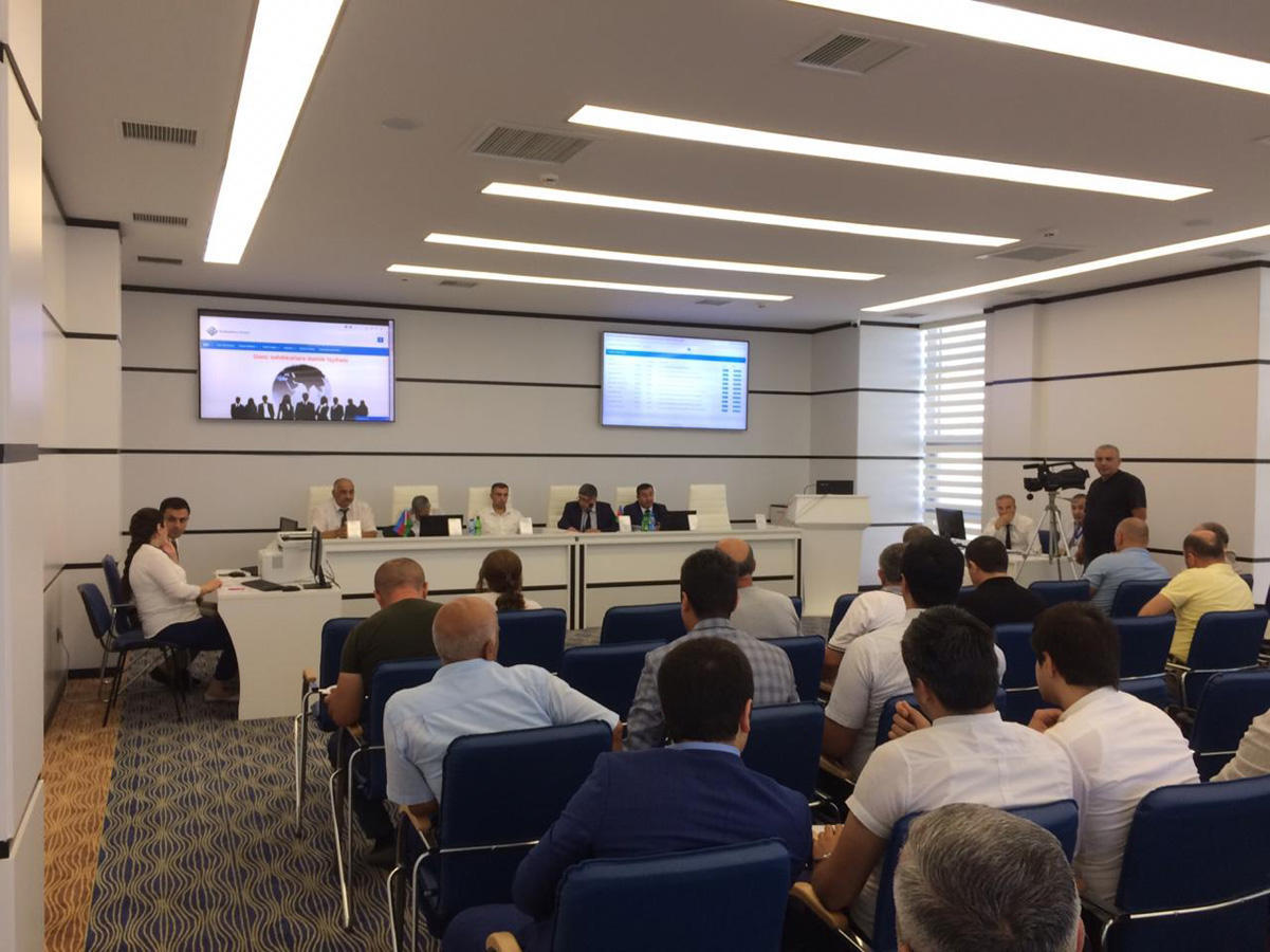 Azerbaijan's State Property Affairs Committee auctions 11 state property facilities in Baku [PHOTO]