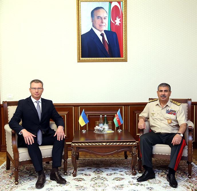 Azerbaijani defense minister meets with new ambassador of Ukraine