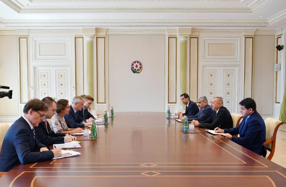 President Aliyev receives delegation led by French Minister of Economy and Finance [UPDATE]