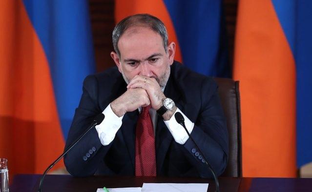 Armenia experiences institutional collapse
