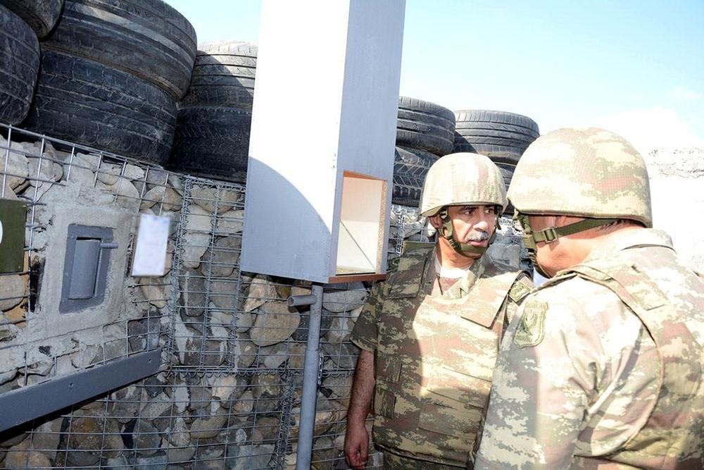 Azerbaijan’s defense minister visits foremost military units [PHOTO]