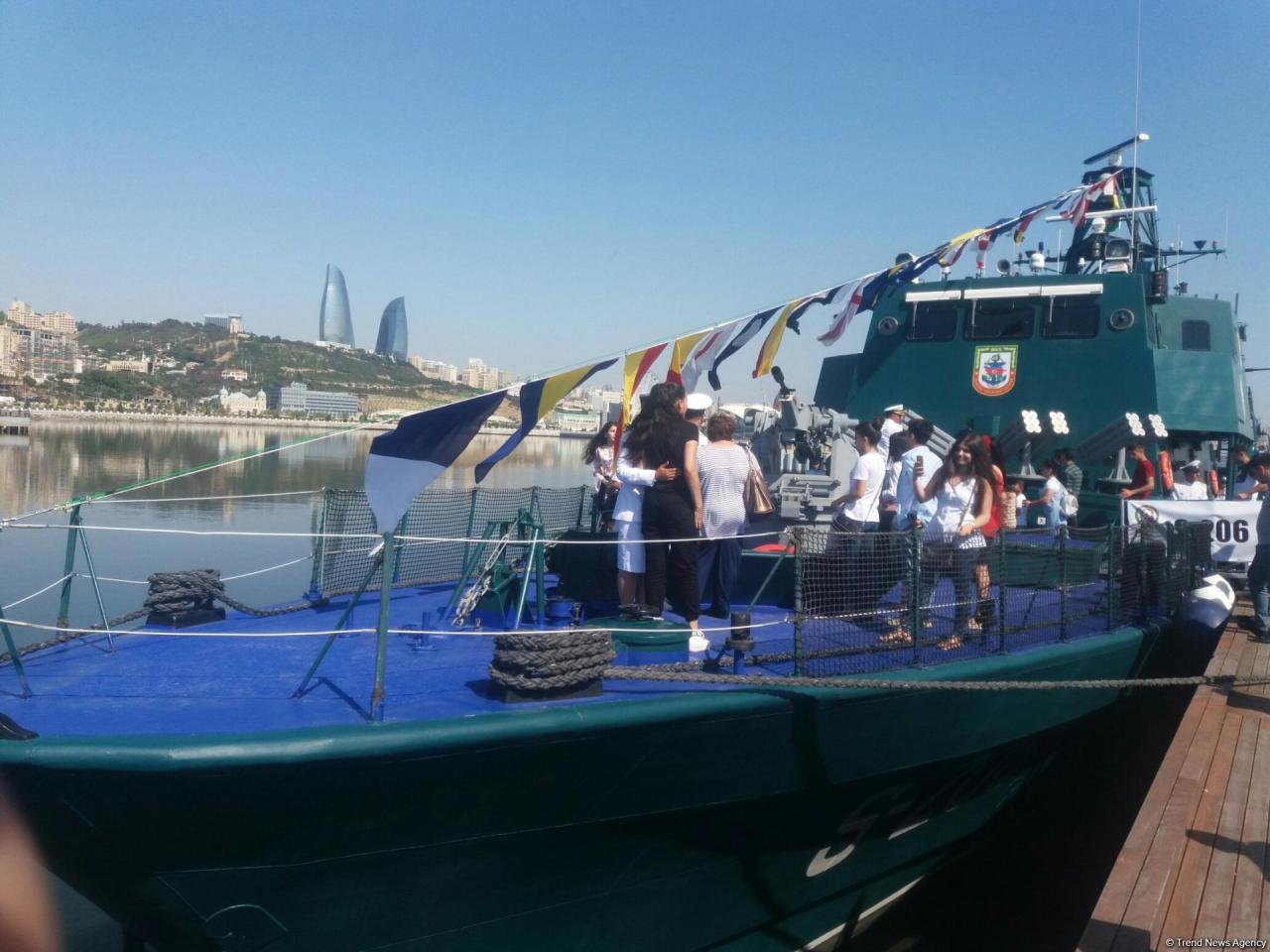 Azerbaijan’s "Tufan" ship showcased at military exhibition [PHOTO]