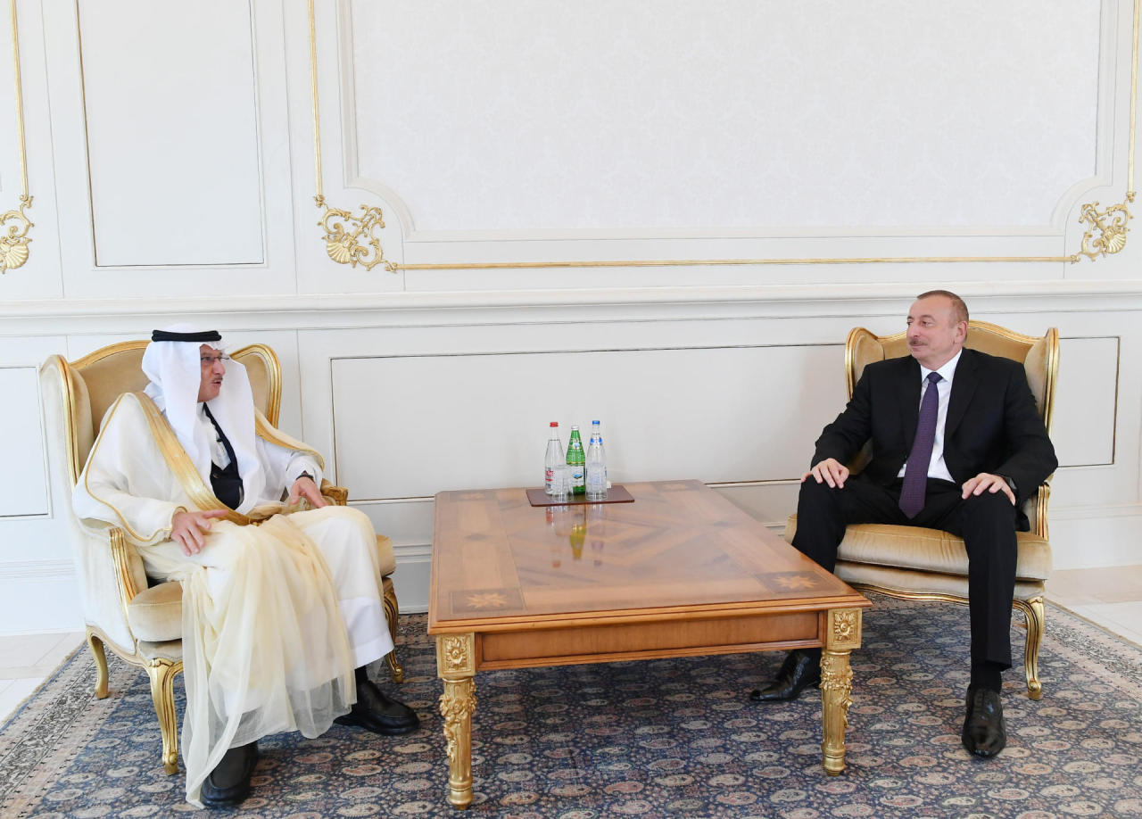 President Ilham Aliyev receives OIC Secretary General [UPDATE]