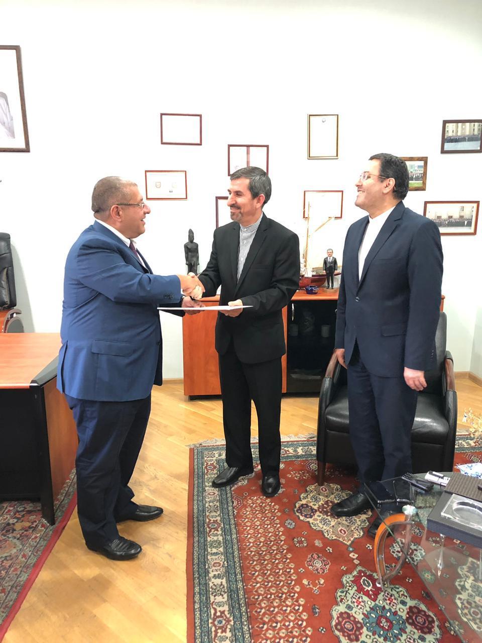 Newly appointed Consul General of Iran to Azerbaijan's Nakhchivan presents his credentials