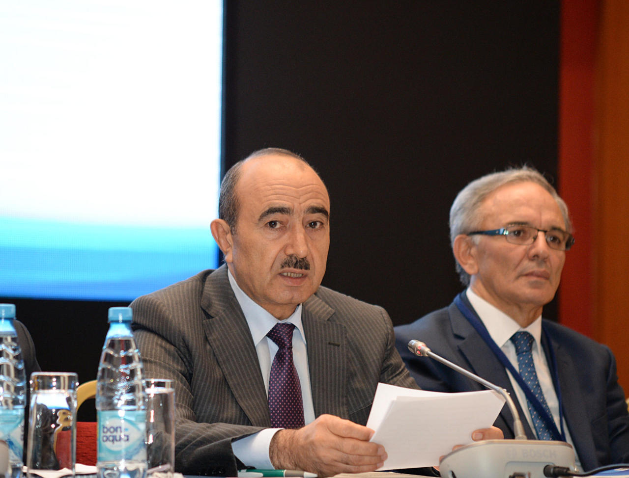 Ali Hasanov: Azerbaijan - one of few countries to abandon state regulation of media [UPDATE]
