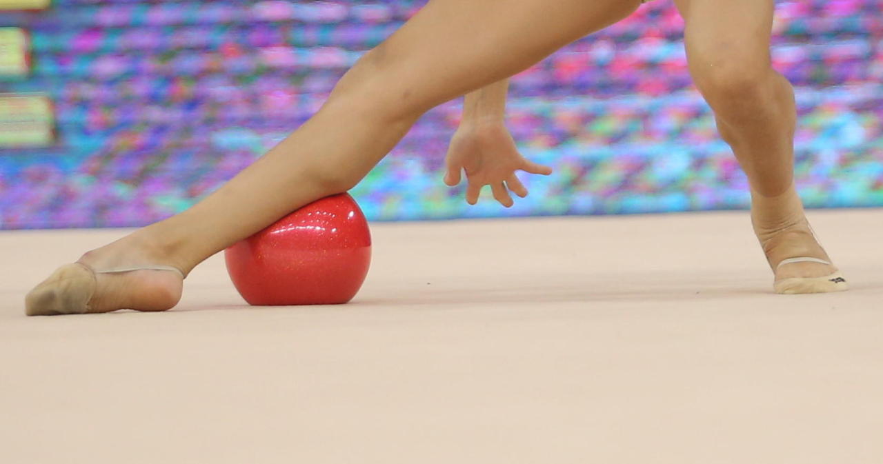 Dina Averina 1-st in ball exercises at Rhythmic Gymnastics World Championships in Baku