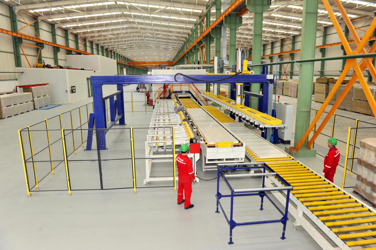 Sumgayit Technologies Park sets up production of new type of sandwich panels [PHOTO]