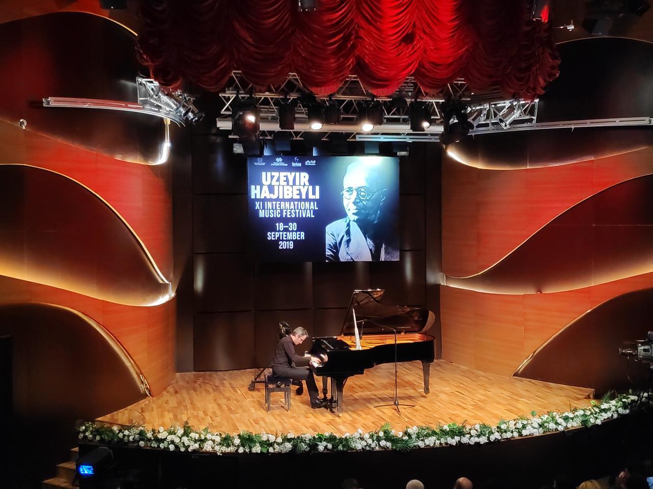 World-famous pianist mesmerizes Baku audience [PHOTO]