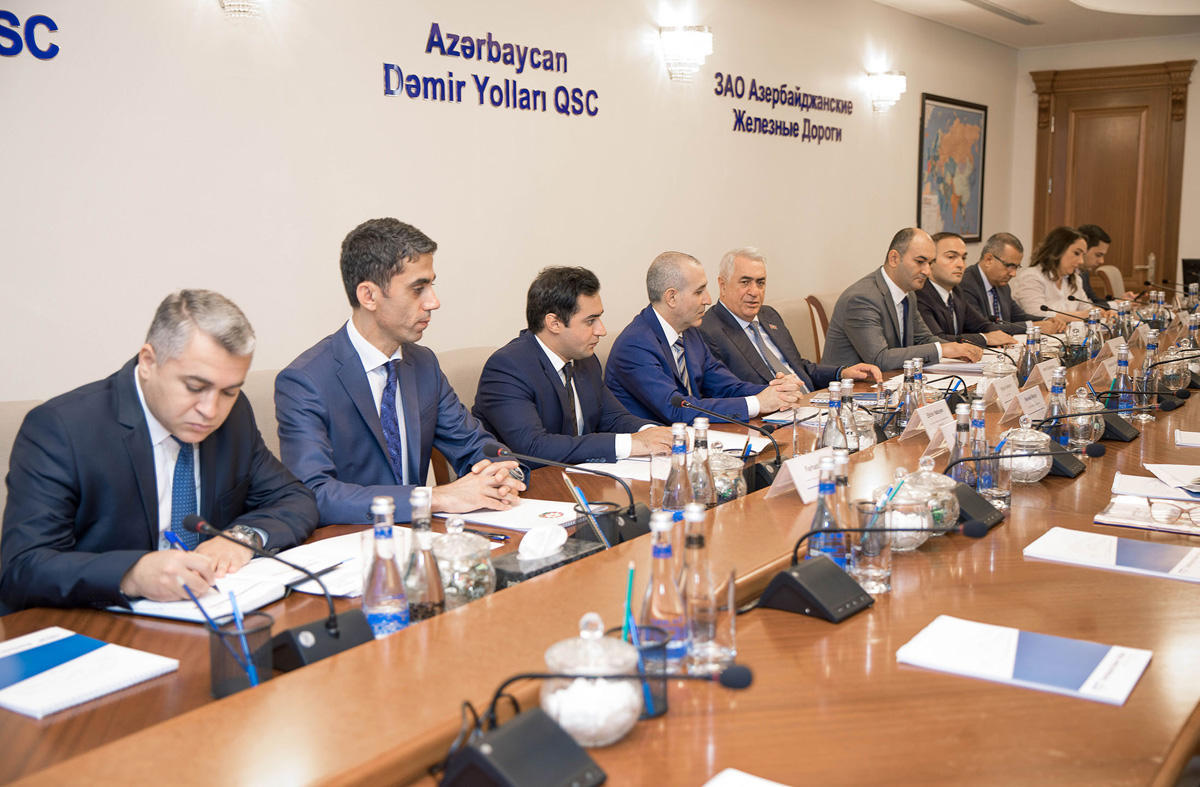 Azerbaijan Railways, WB discuss co-op prospects and priorities [PHOTO]